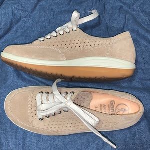 Gander Giulietta 4 shoes